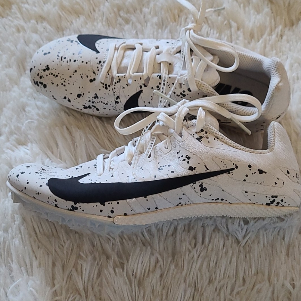 Nike Racing Shoes - Picture 2 of 5